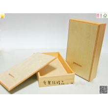 Caja de madera con Hotstamping y Spot UV